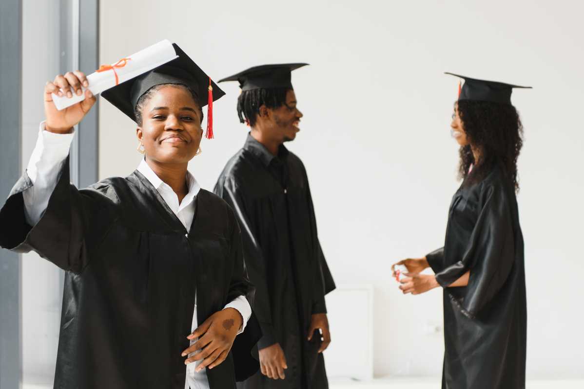 How to Choose the Right Student Loan for You