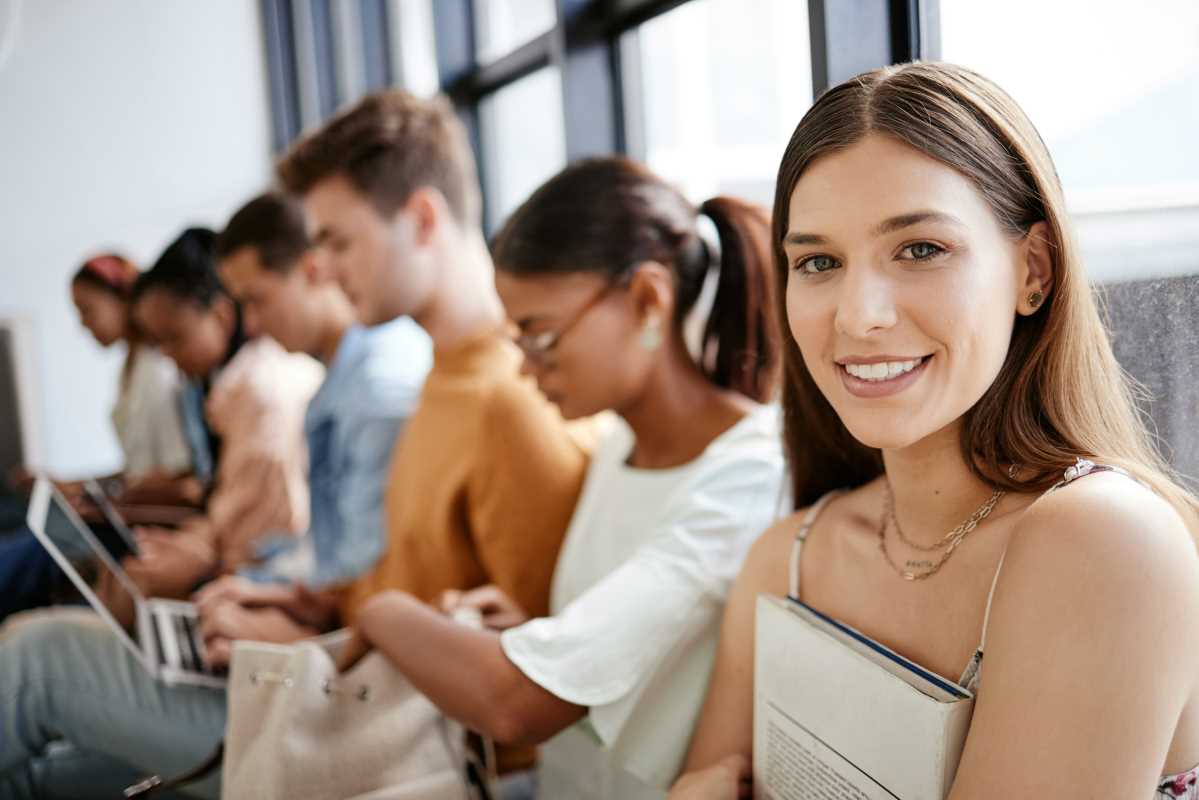 Navigating and Networking at College Career Fairs